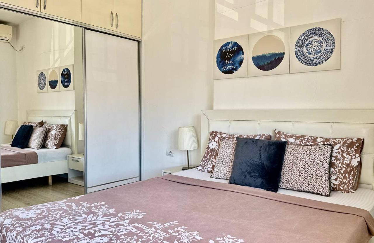 Morina Sea View Apartment Sarandë エクステリア 写真