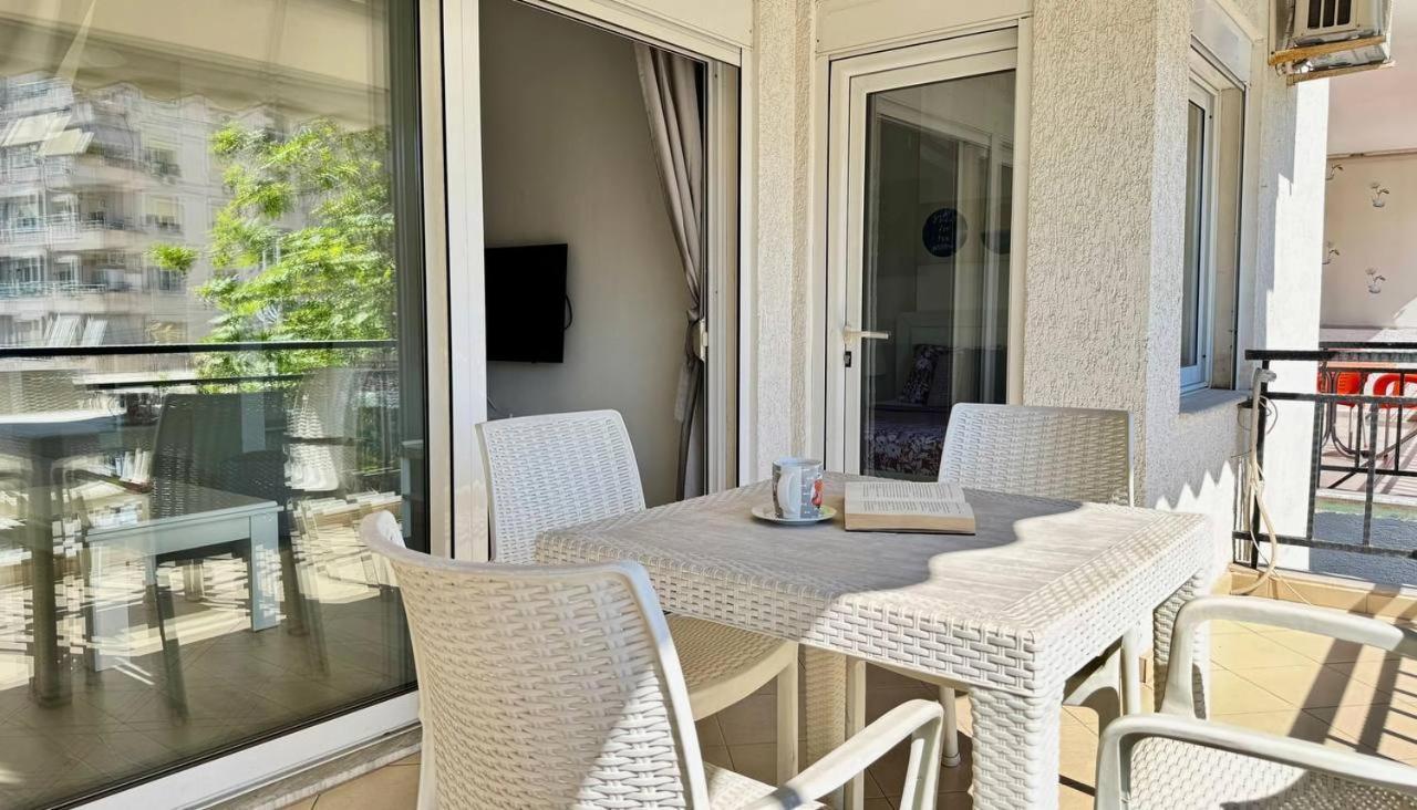 Morina Sea View Apartment Sarandë エクステリア 写真
